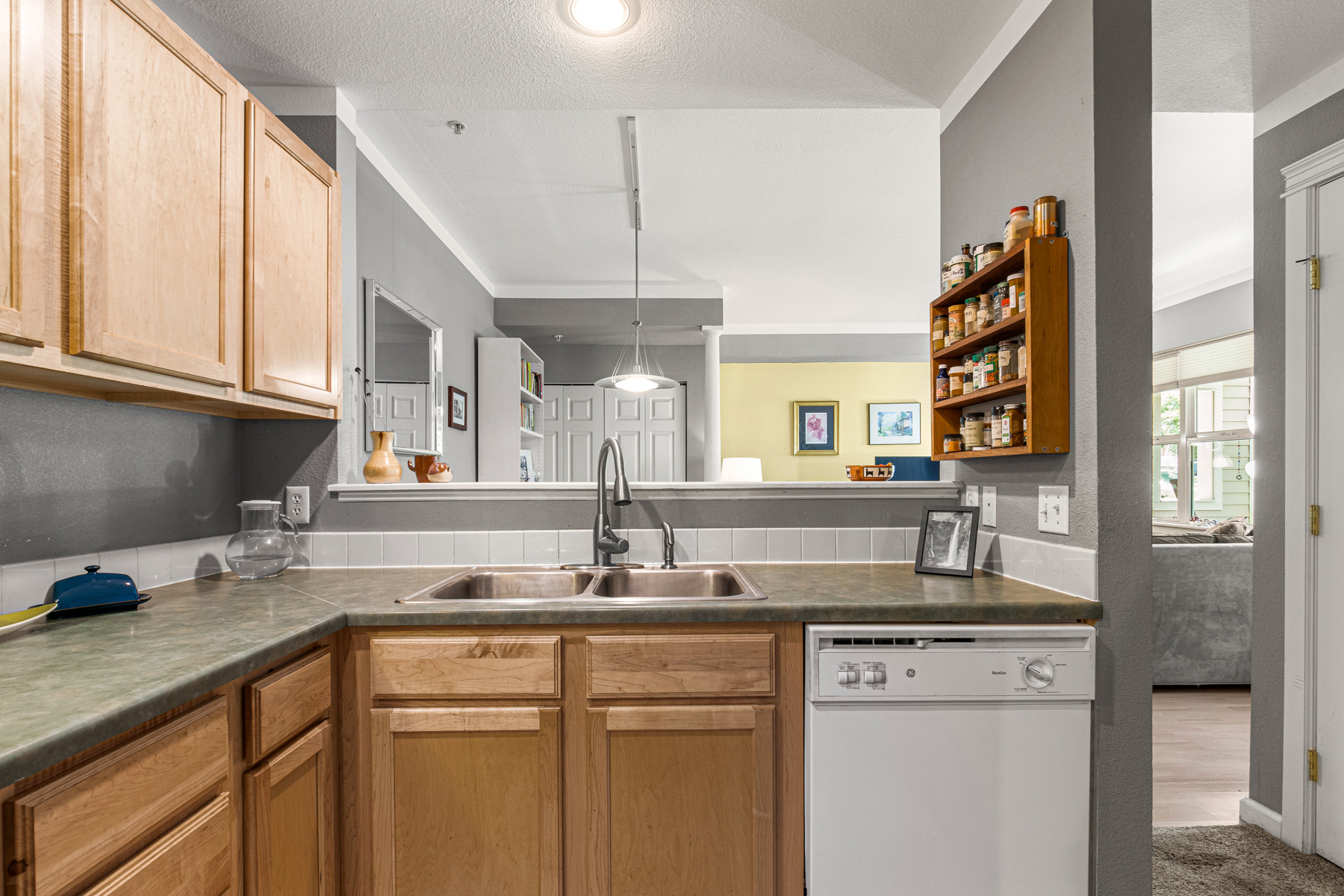 1420 Lee Hill Rd 1 - kitchen