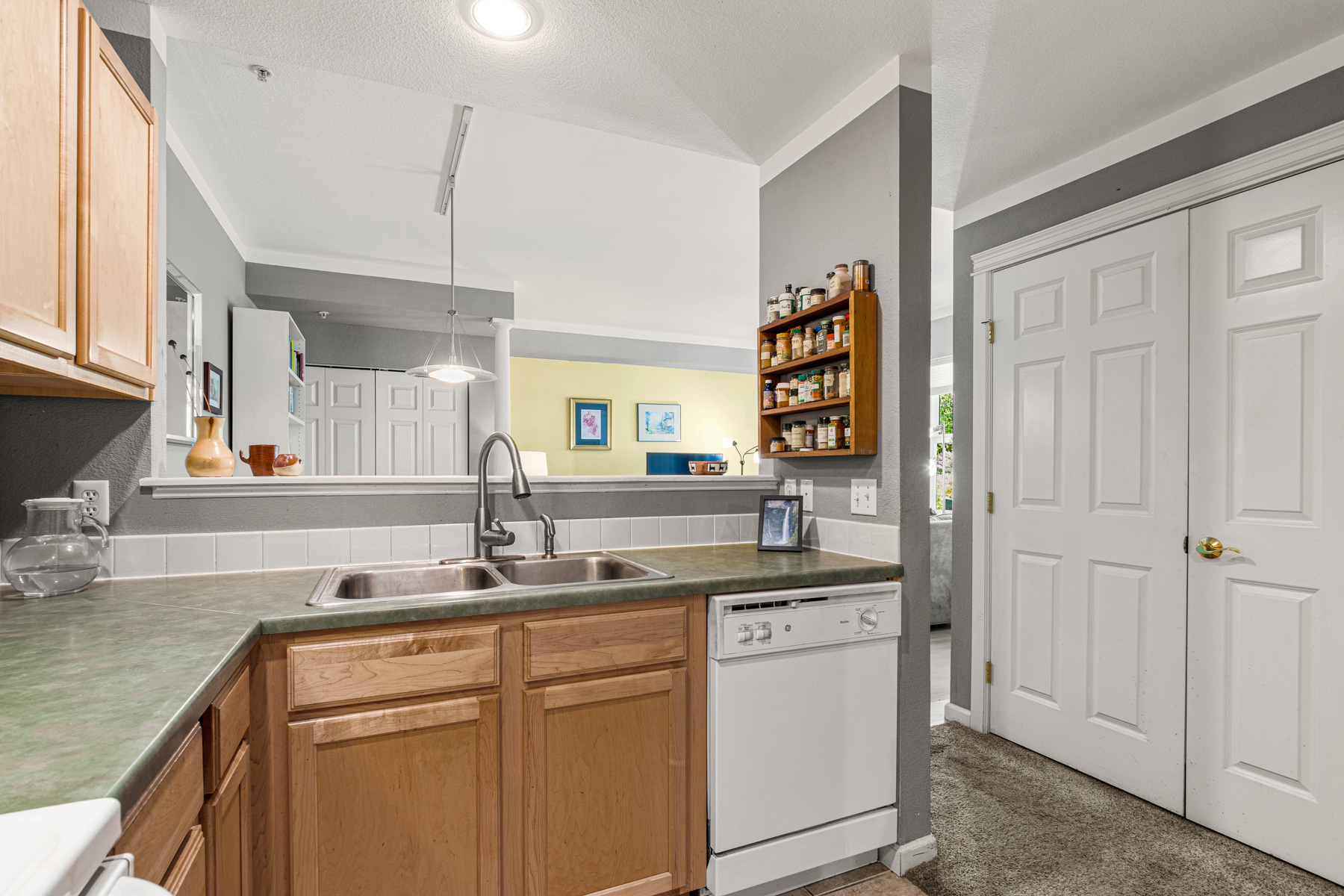 1420 Lee Hill Rd 1 - kitchen