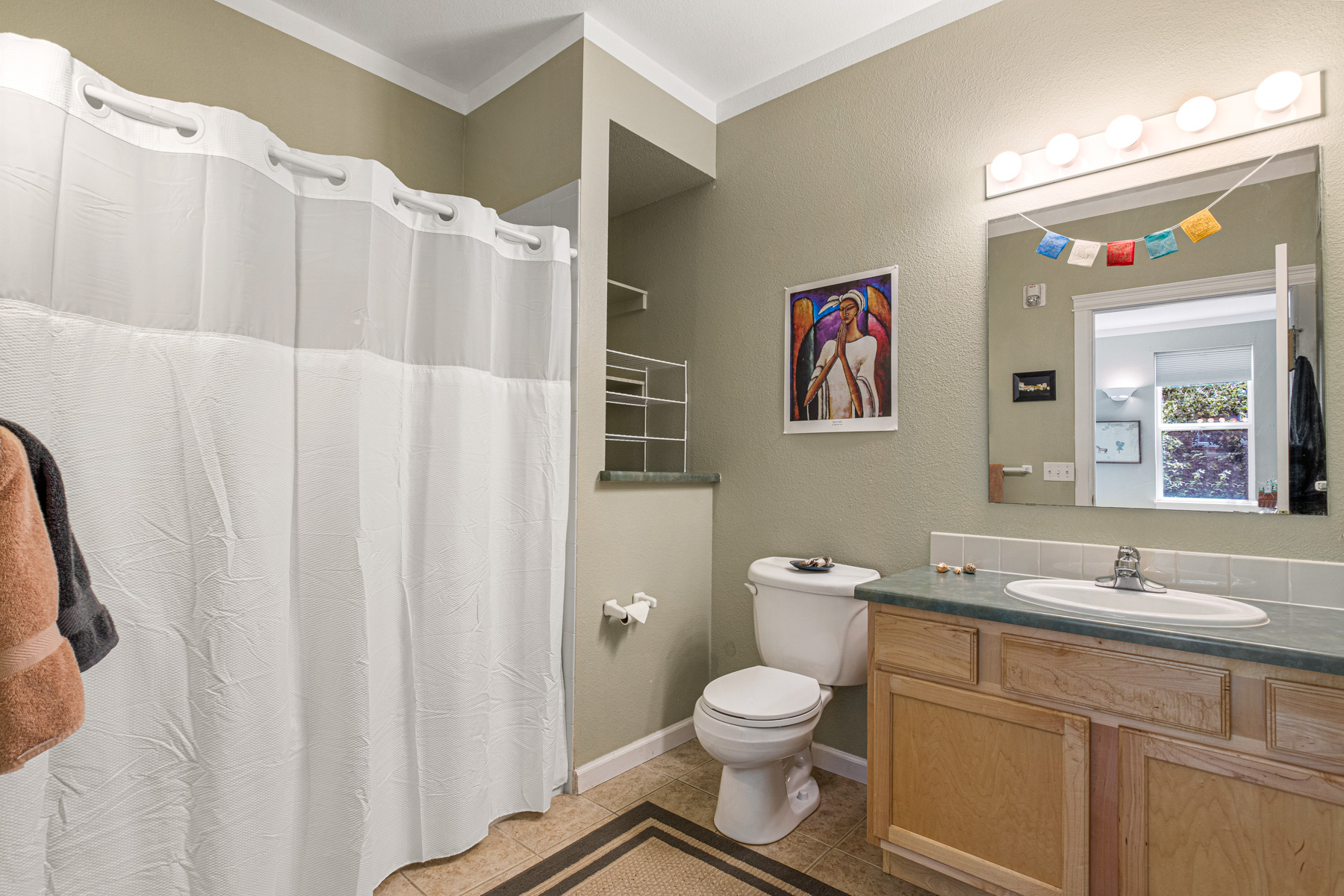 1420 Lee Hill Rd 1 - bathroom