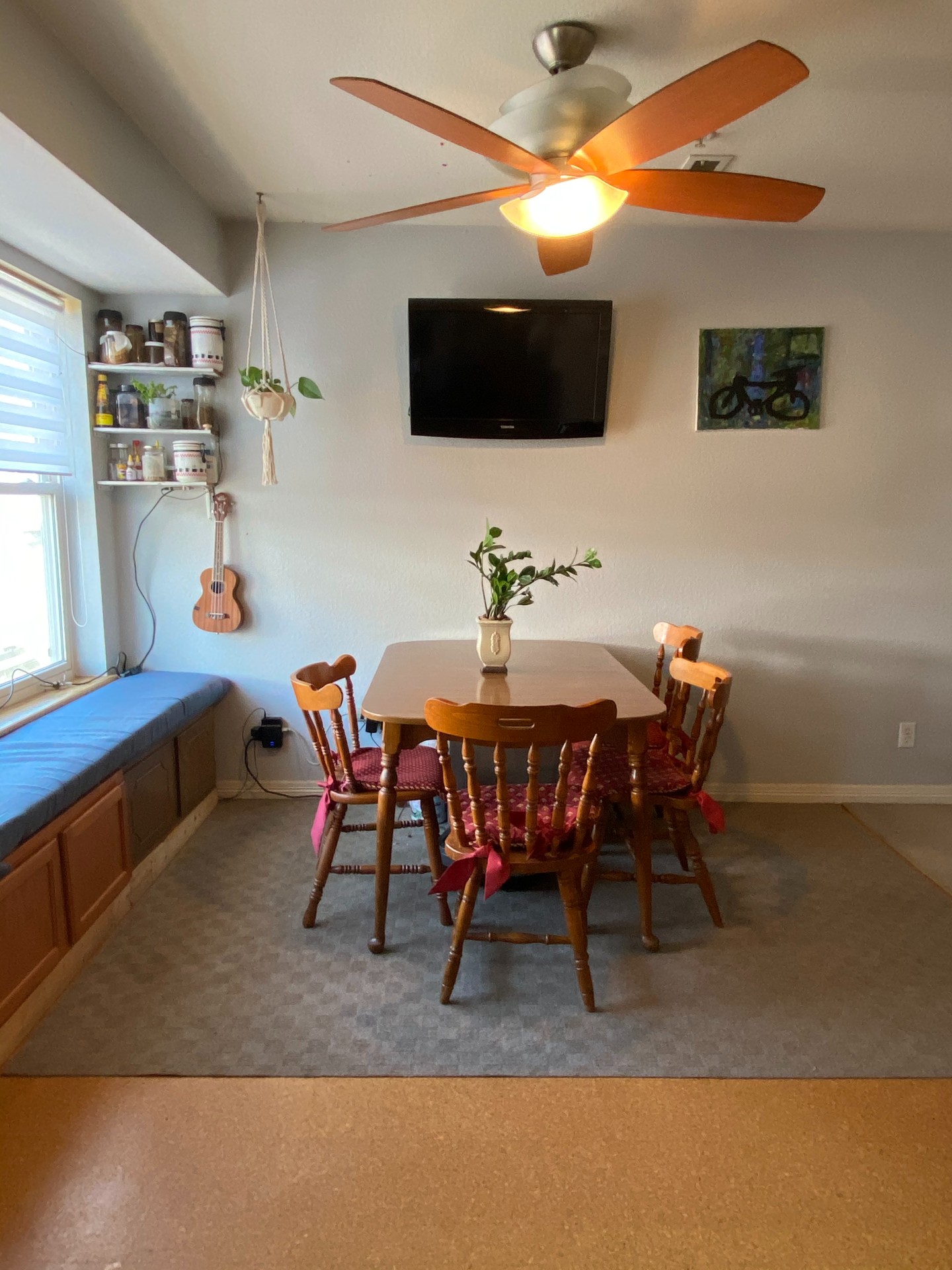 1045 Laramie Blvd Unit F - dining 1