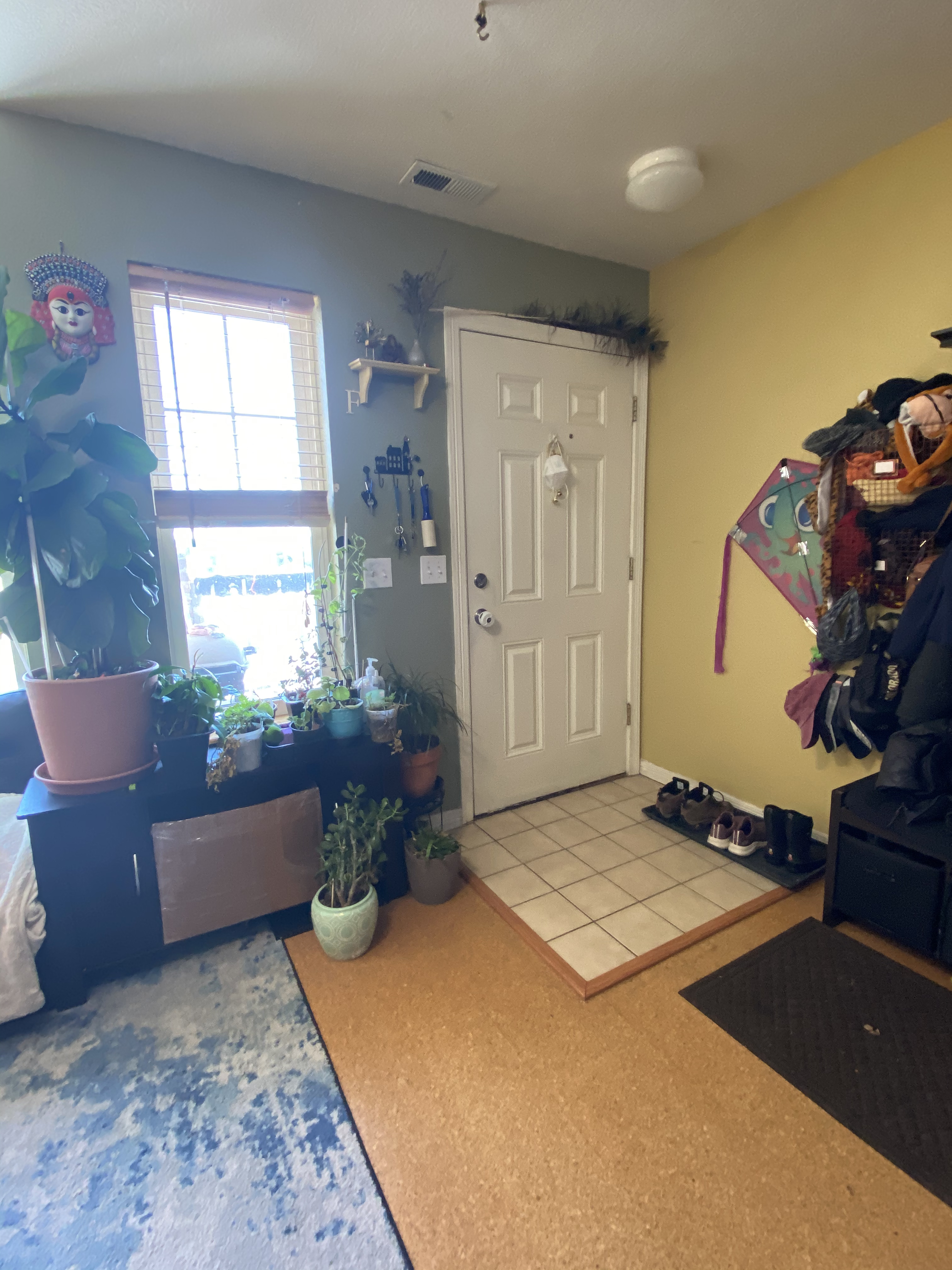 1045 Laramie Blvd Unit F - entry 1