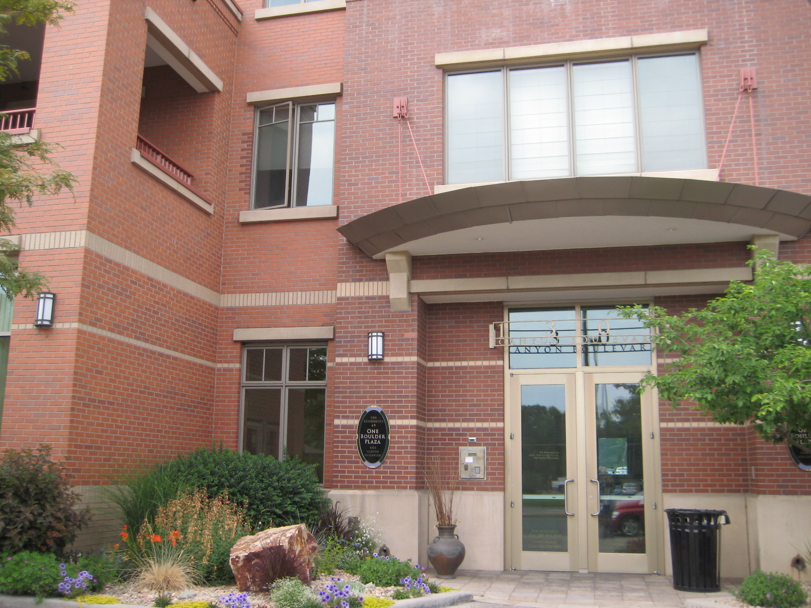 1301 Canyon Blvd Unit 203