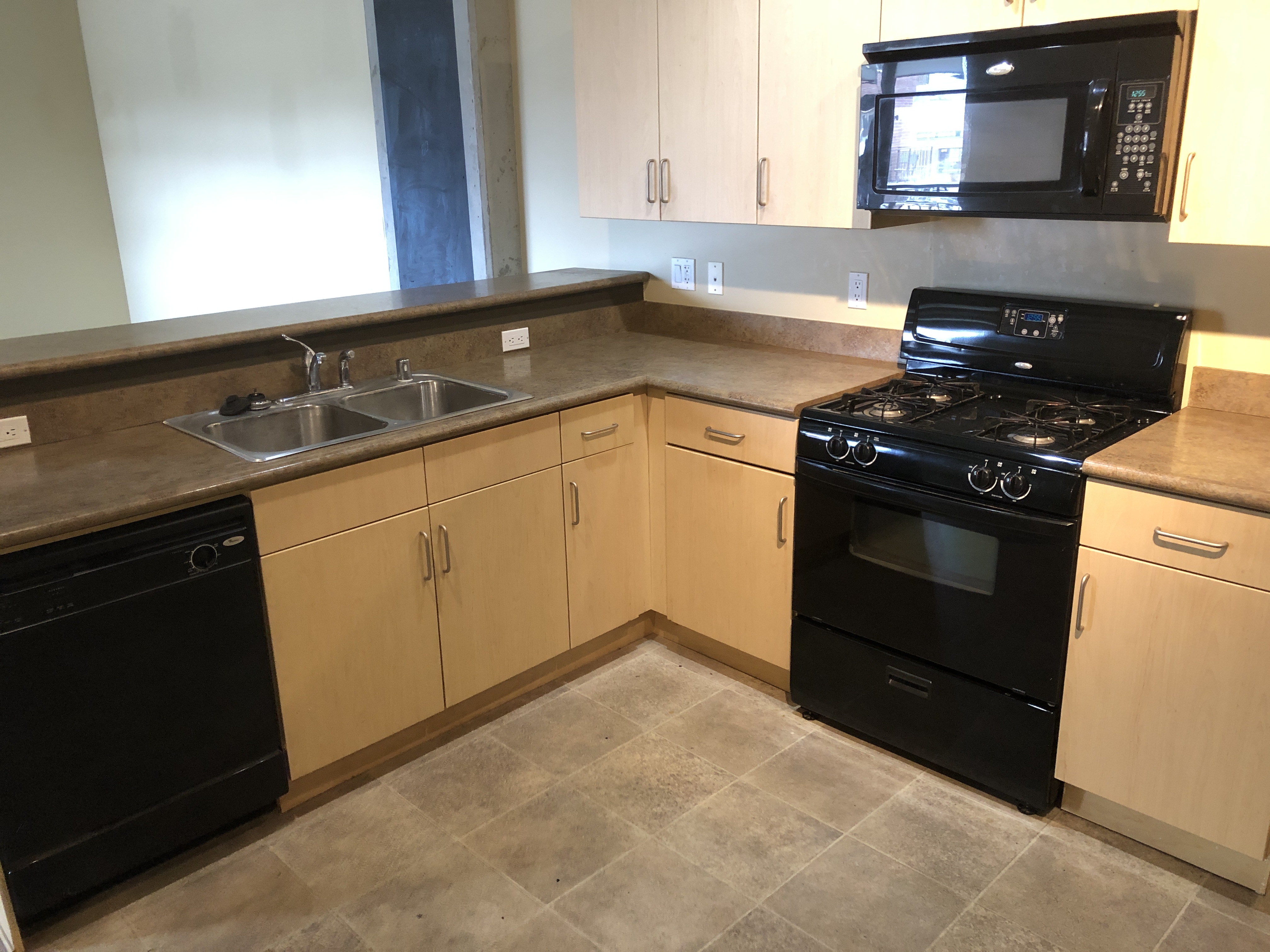 3601 Arapahoe Ave Unit 225 - kitchen