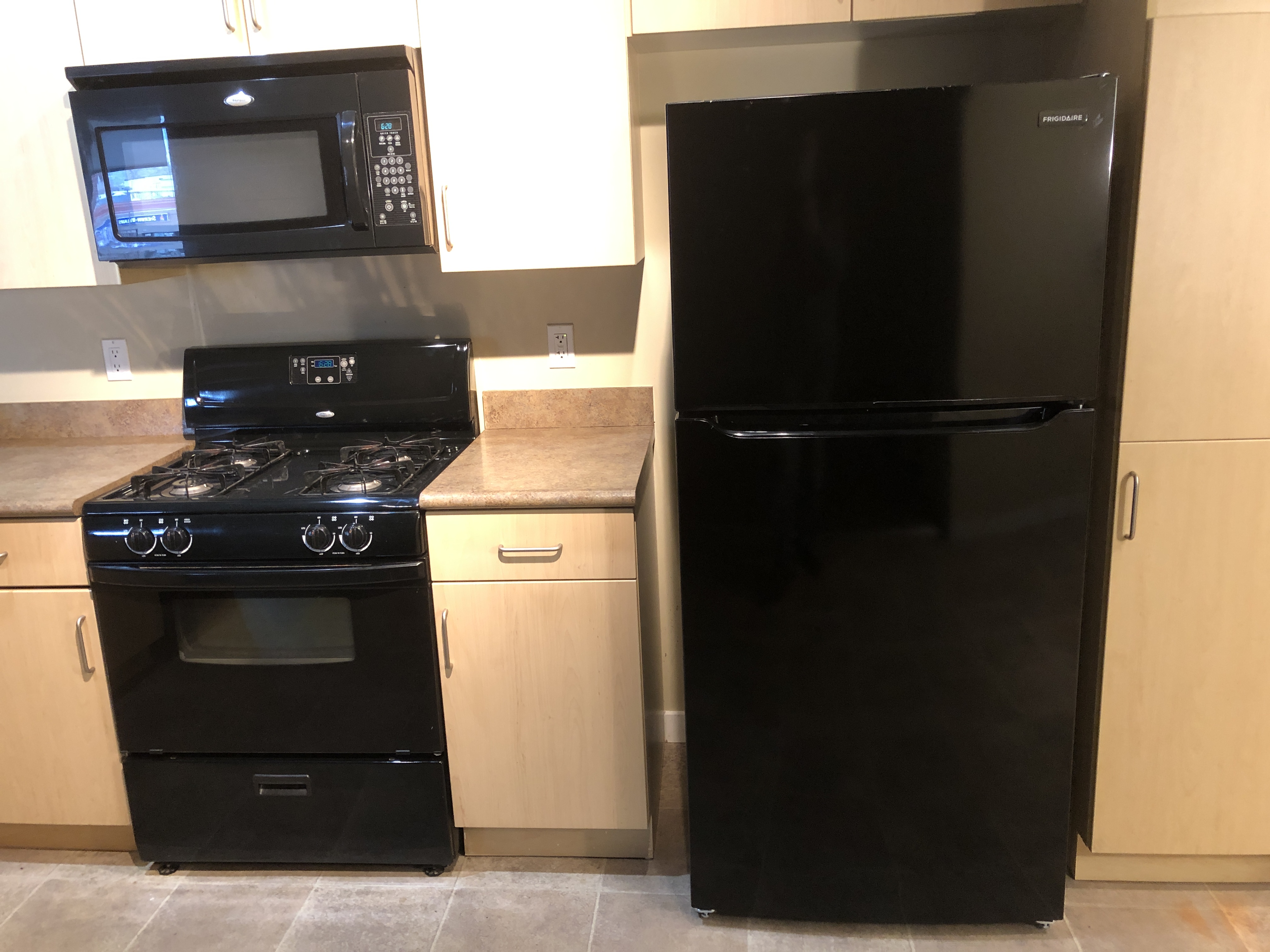 3601 Arapahoe Ave Unit 225 - kitchen