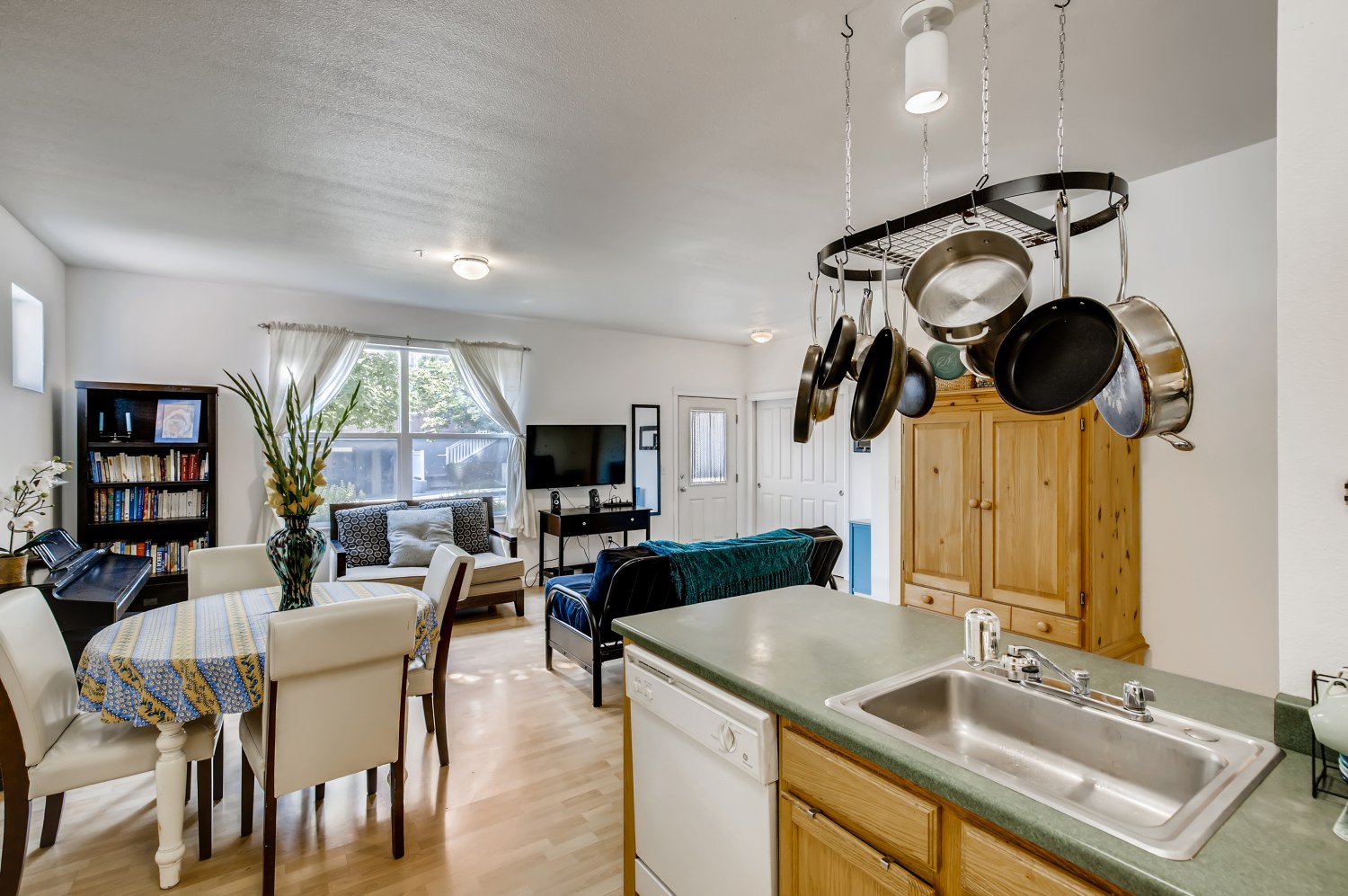 2630 Iris Ave Apt A11 Boulder CO - 10 Kitchen