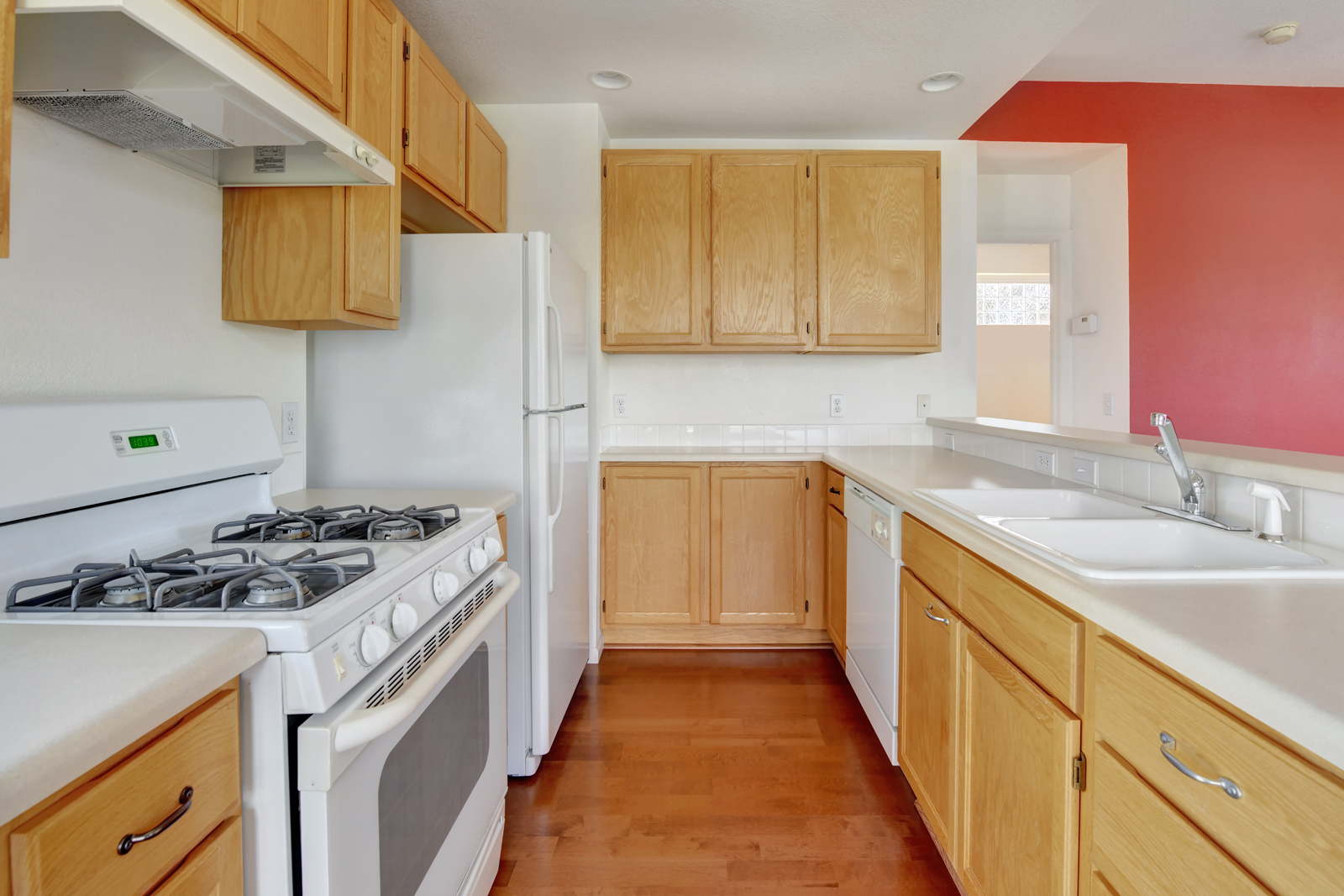 4712 18th St - 11 - kitchen