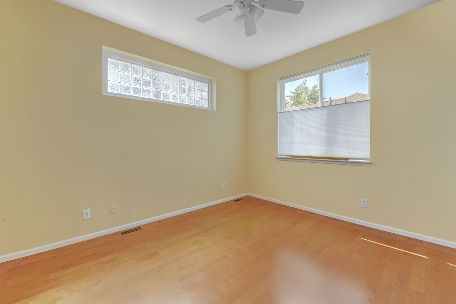 4712 18th St - 14 - bedroom