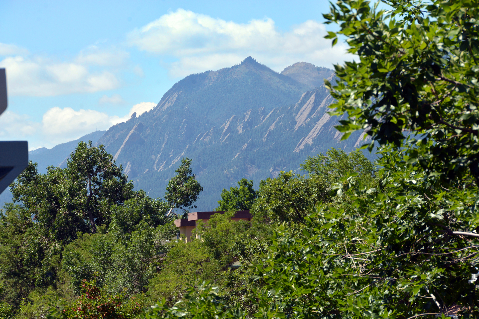 4712 18th St - 22 - mountain views