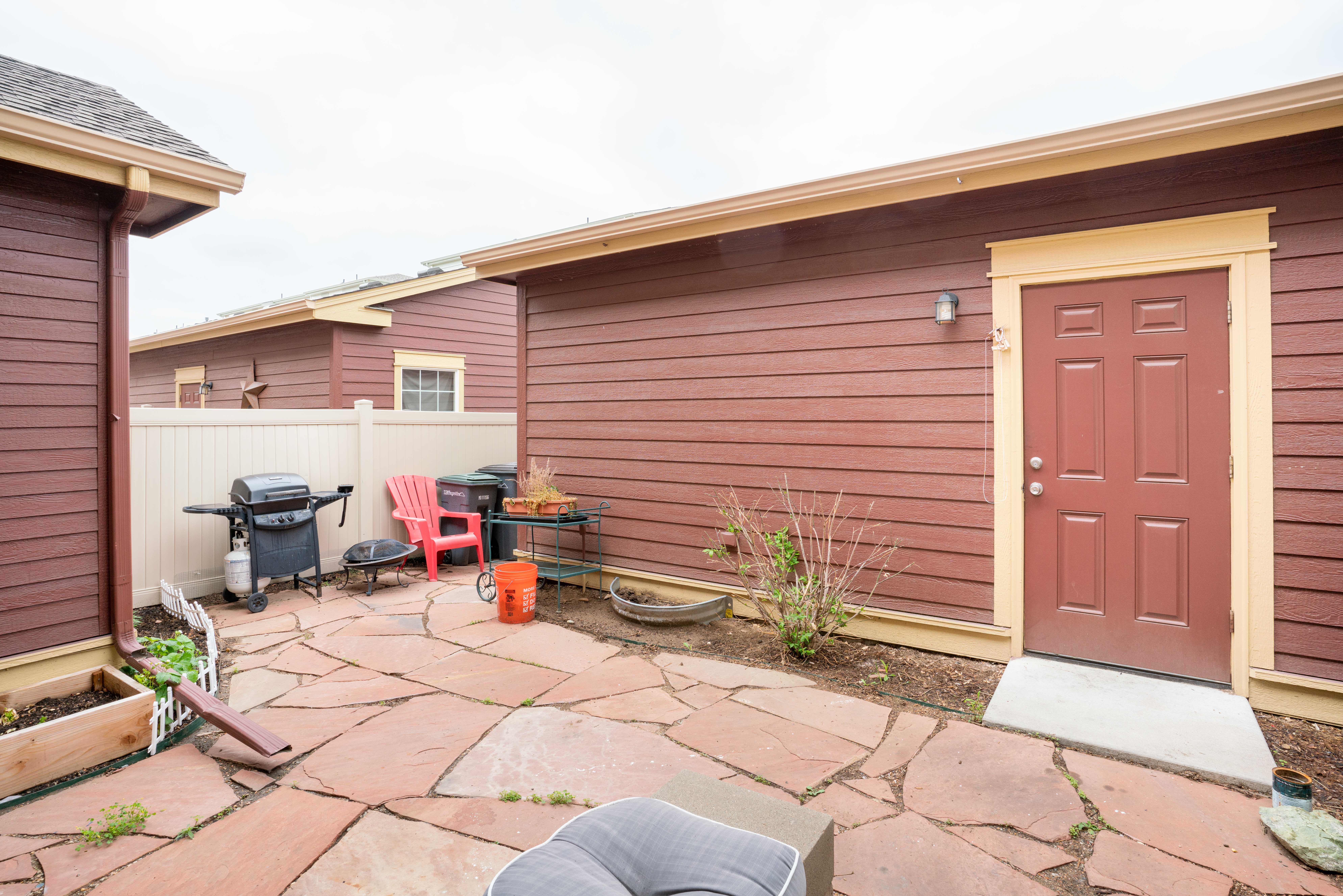 582 Avalon Ave, Lafayette - detached garage entry door
