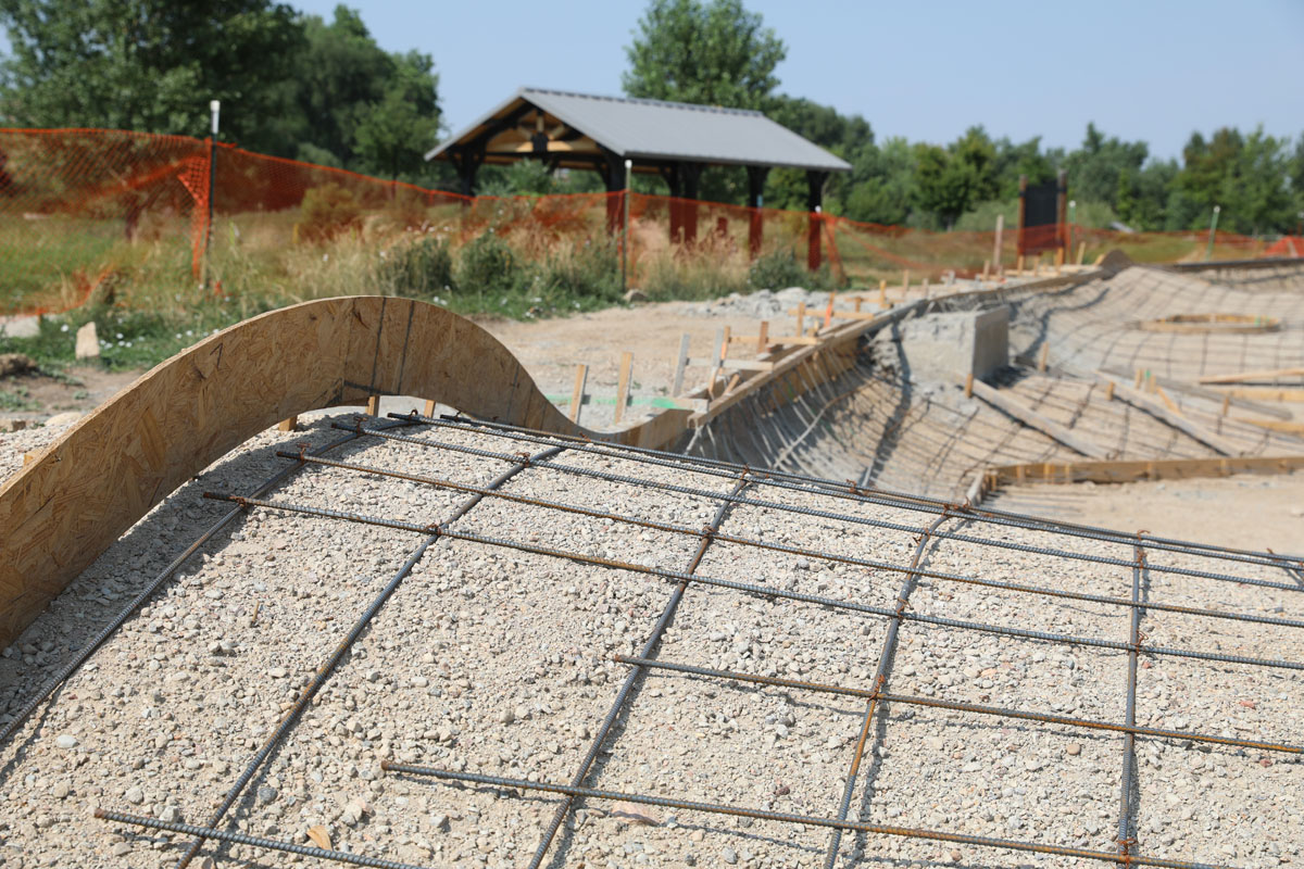 Valmont skate park construction