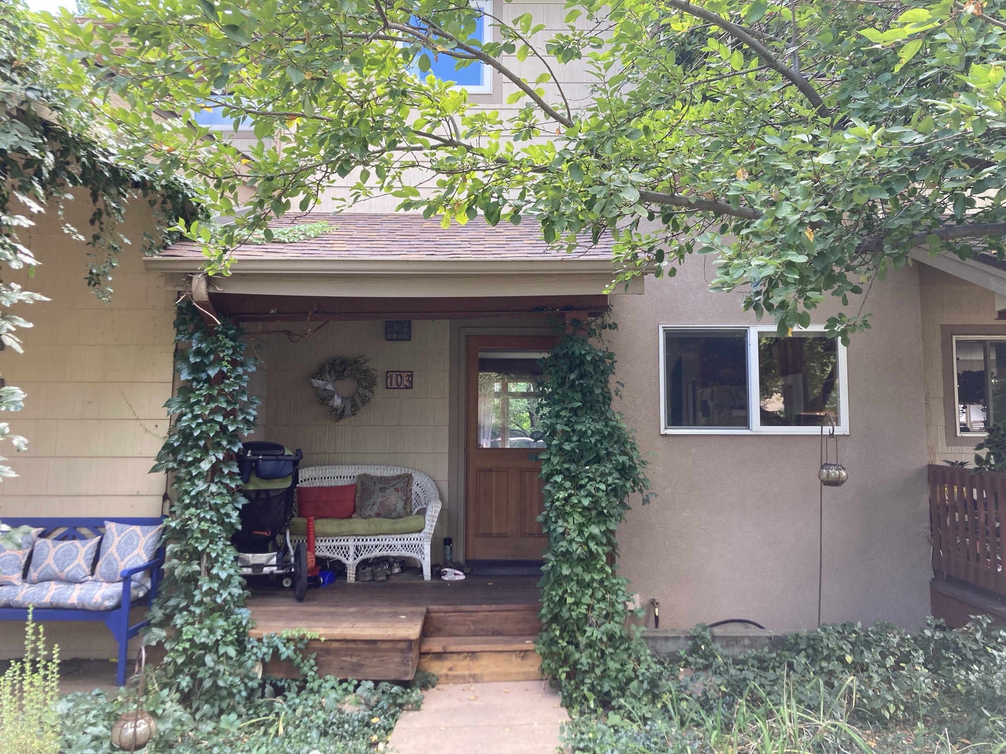 1. 1460 Quince Ave 103 - exterior front