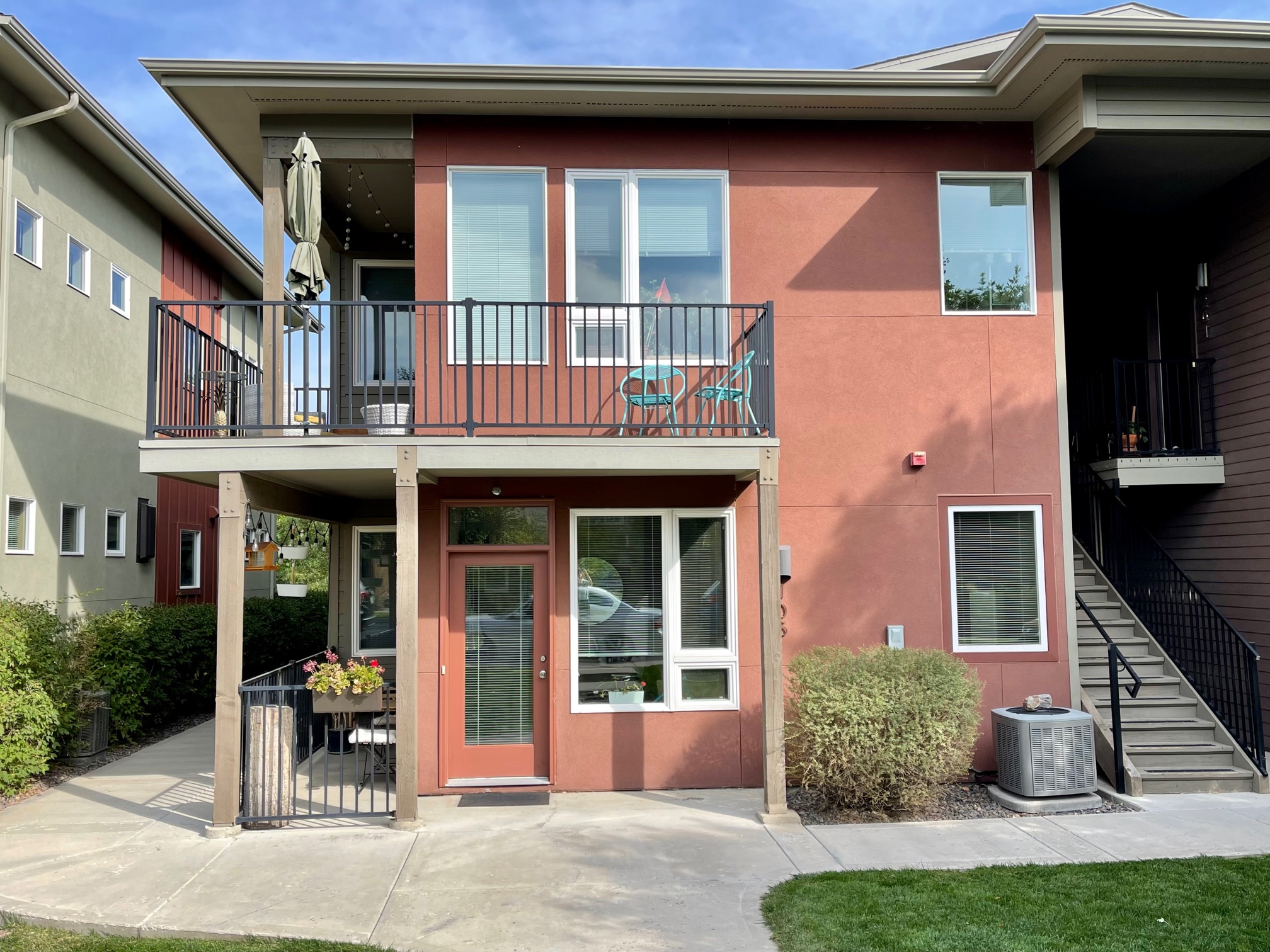 1707 Yarmouth Ave Unit 205 Outside 