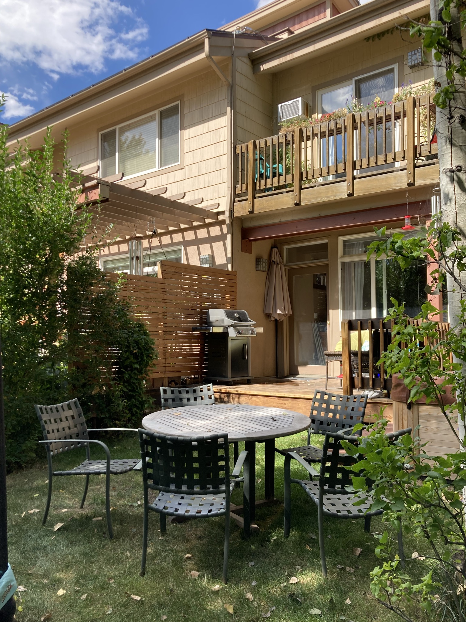 20. 1460 Quince Ave 103 - backyard view 1