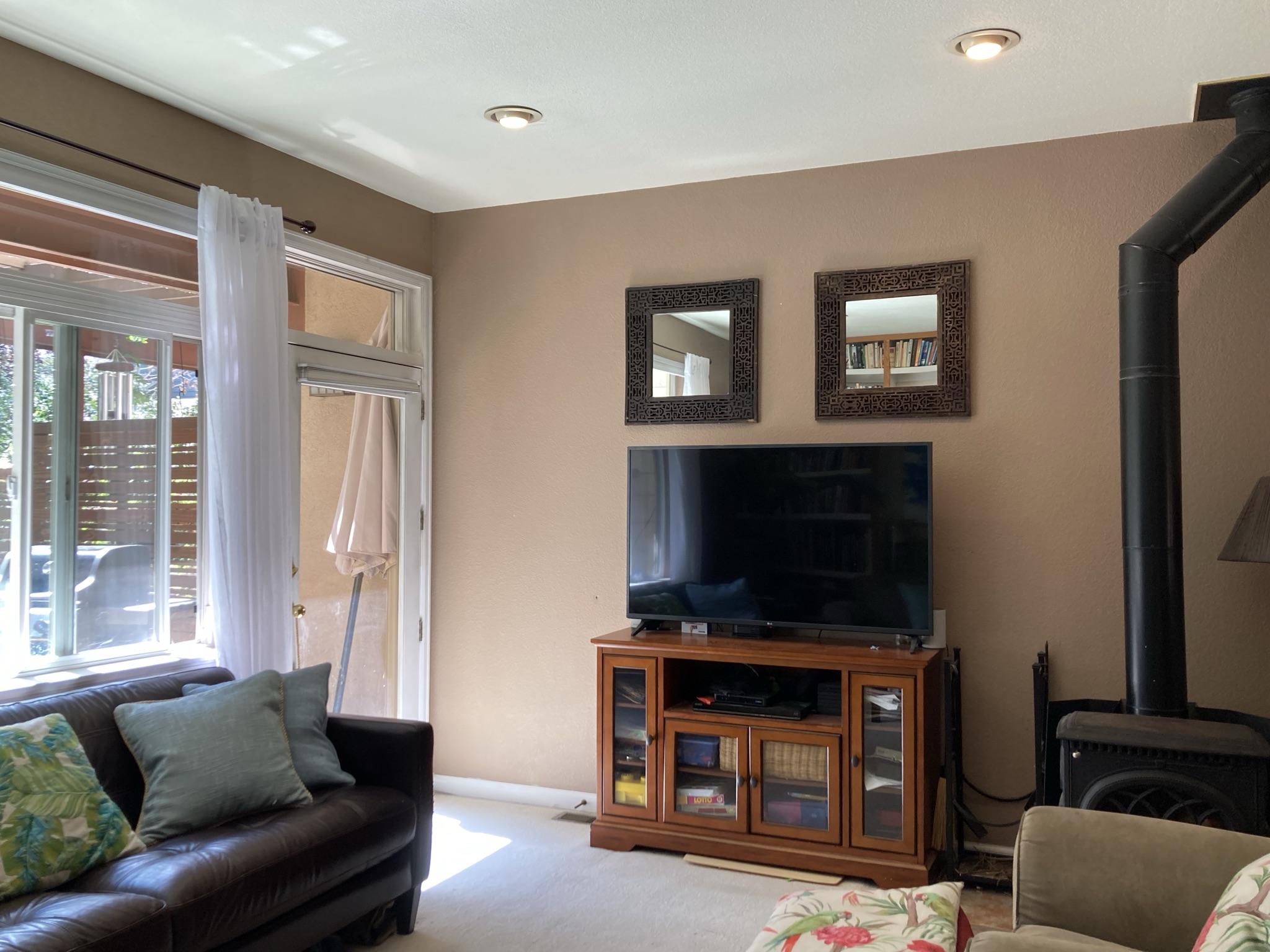 7. 1460 Quince Ave 103 - living room view 2