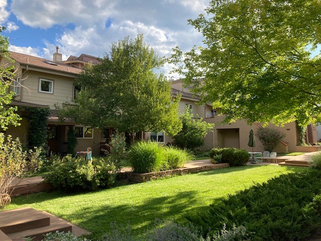 1460 Quince Ave 103 - back yard