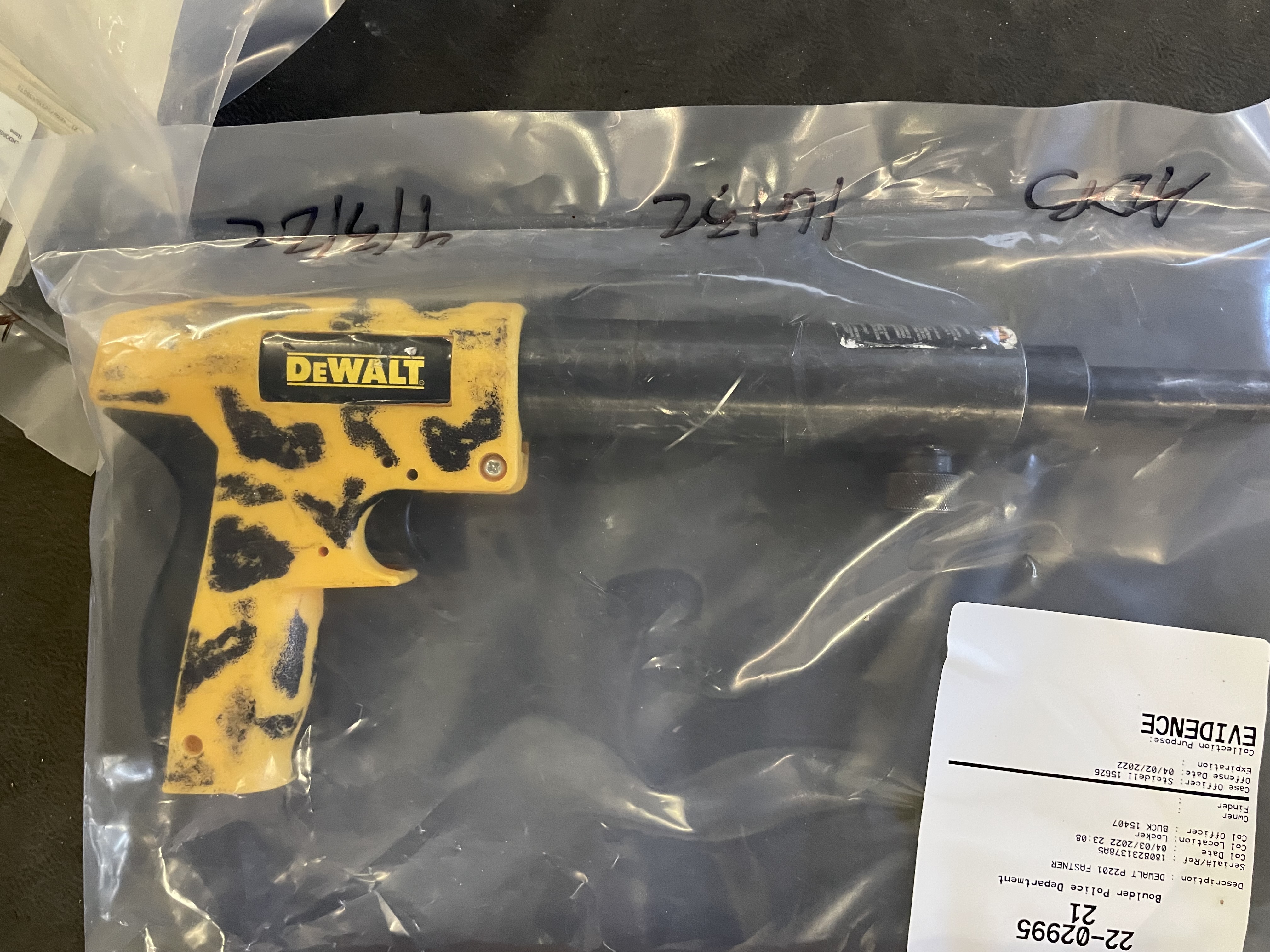Dewalt P2201 Fastner