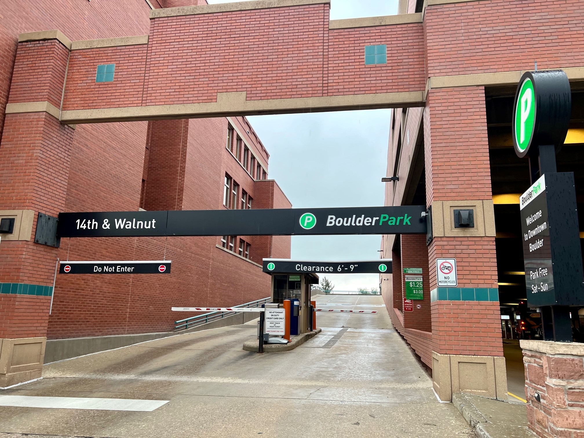 Downtown parking garage now open to the public