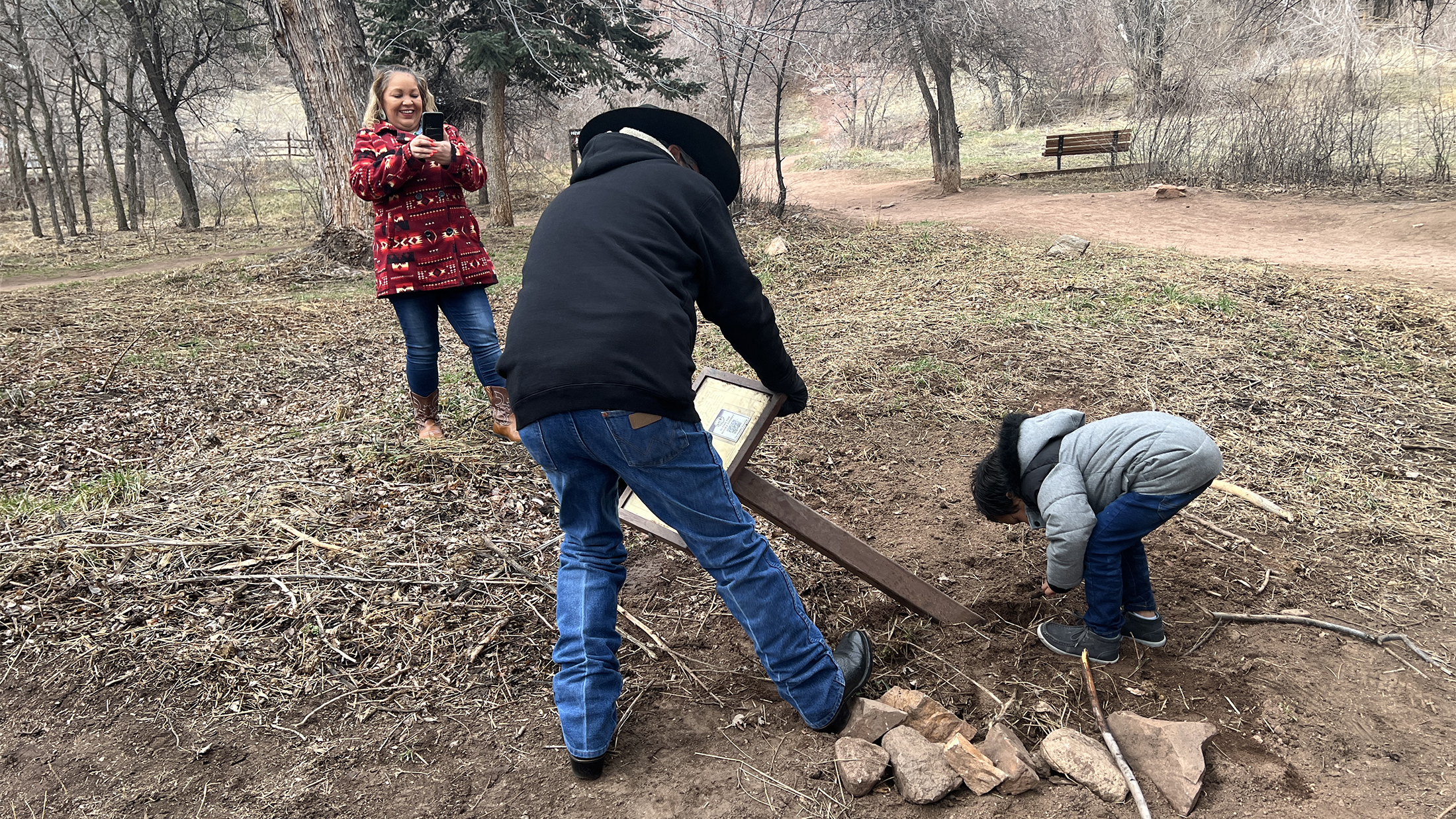 Tribal Representatives Help Remove Problematic Signs