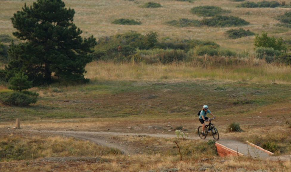 Andar en bicicleta con OSMP Ciudad de Boulder