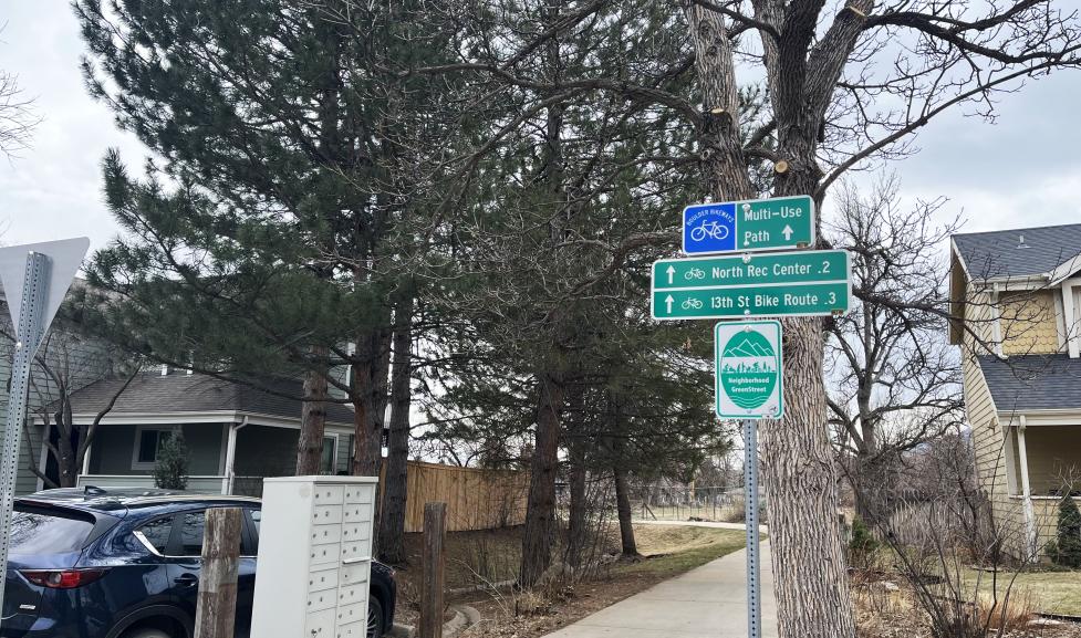 wayfinding signs for greenstreets