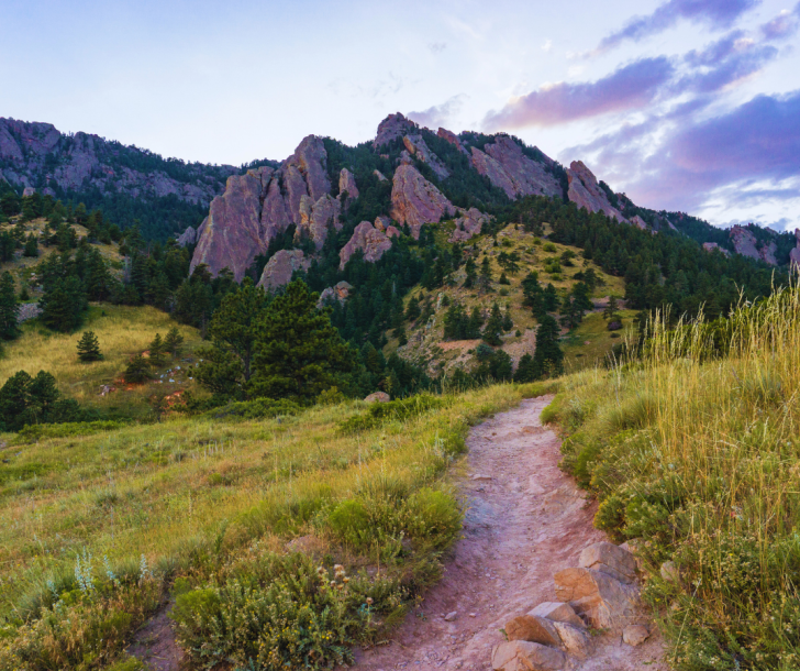 Trail leading toward the Flatirons