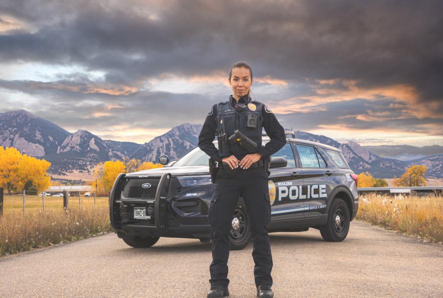 Boulder PD Female Officer