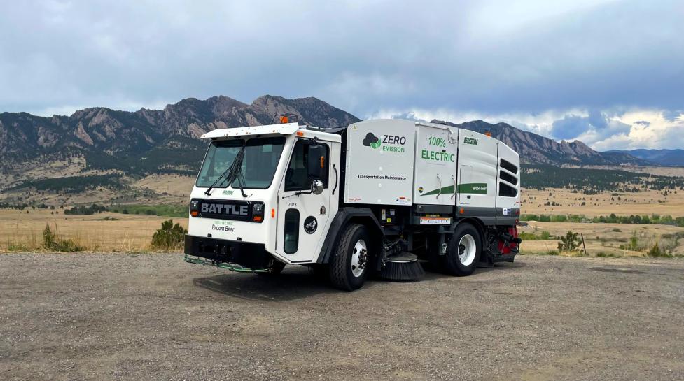 Electric Street Sweeper