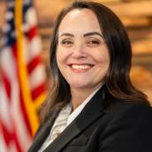 Nicole Speer Headshot