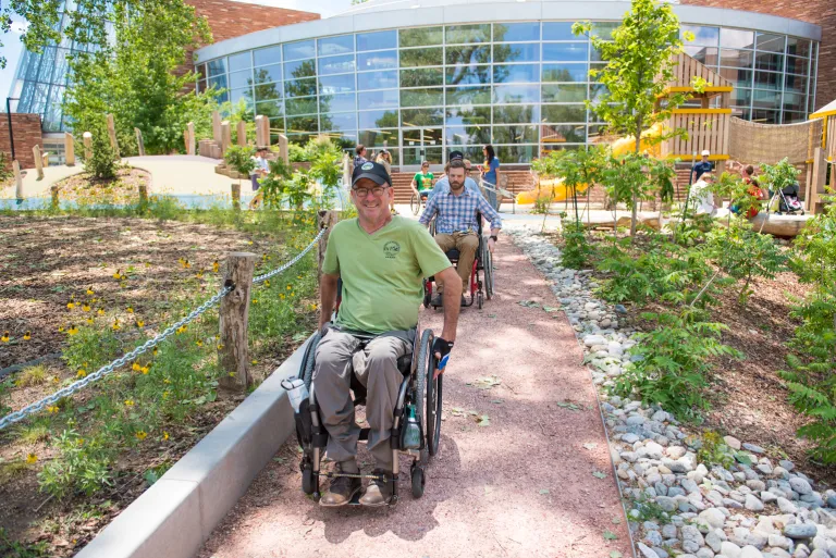 Boulder Caminatas 2018 camino accesible en silla de ruedas