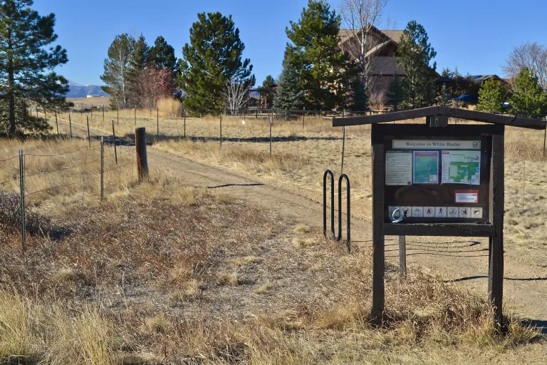 Sign at White Rocks Trail