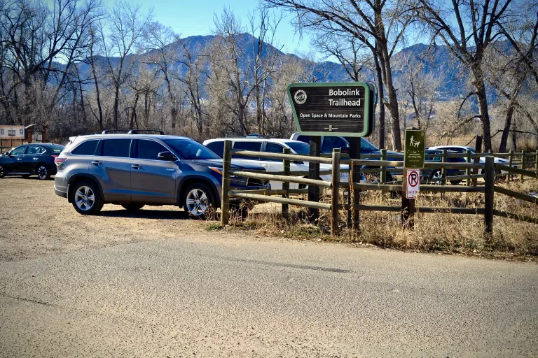 Bobolink Trailhead sign
