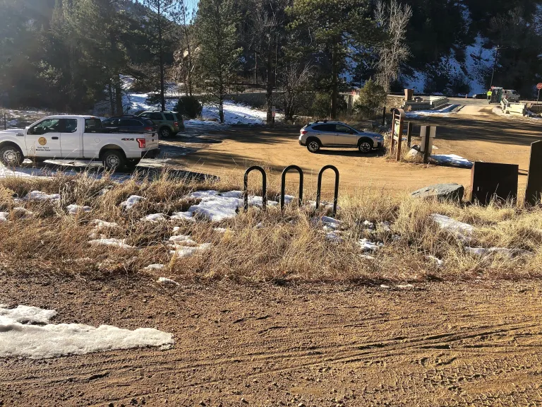 Chapman Drive Trailhead lot