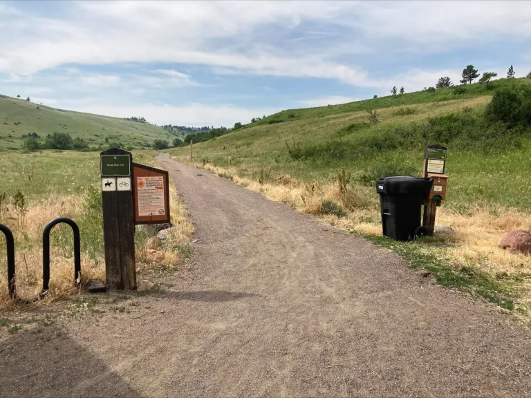Beginning of Doudy Draw Trail