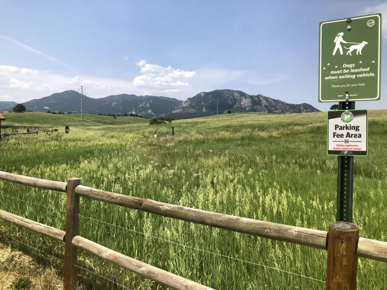 Flatirons Vista Trailhead view