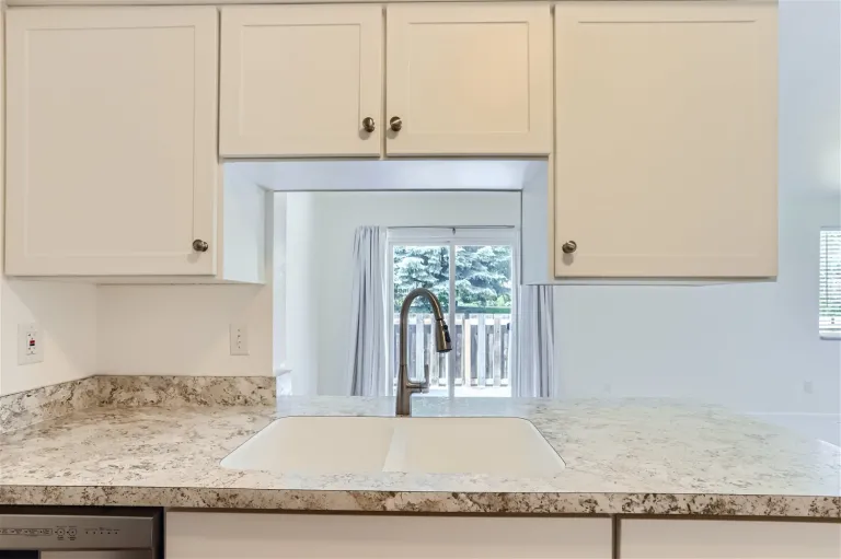 Kitchen counter tops