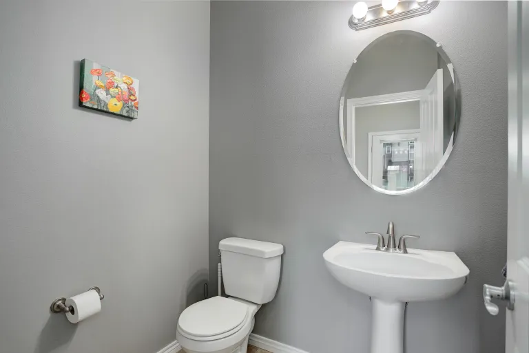 10-4181 Lonetree Ct_PowderRoom 1.jpg