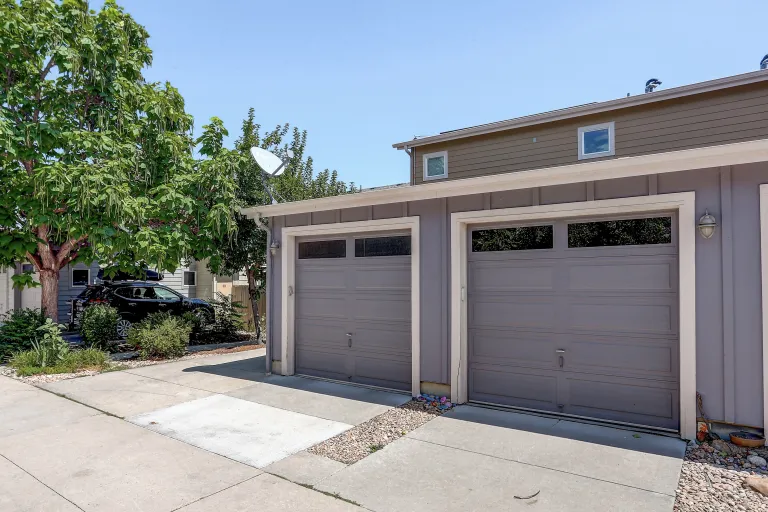 23-4181 Lonetree Ct_GarageExteriorA 1.jpg
