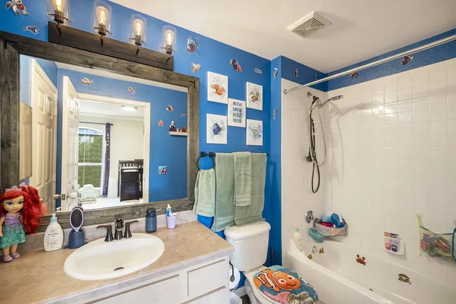 2510 Taft Unit 305 other bathroom