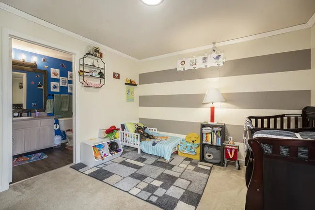 2510 Taft Unit 305 play area in bedroom