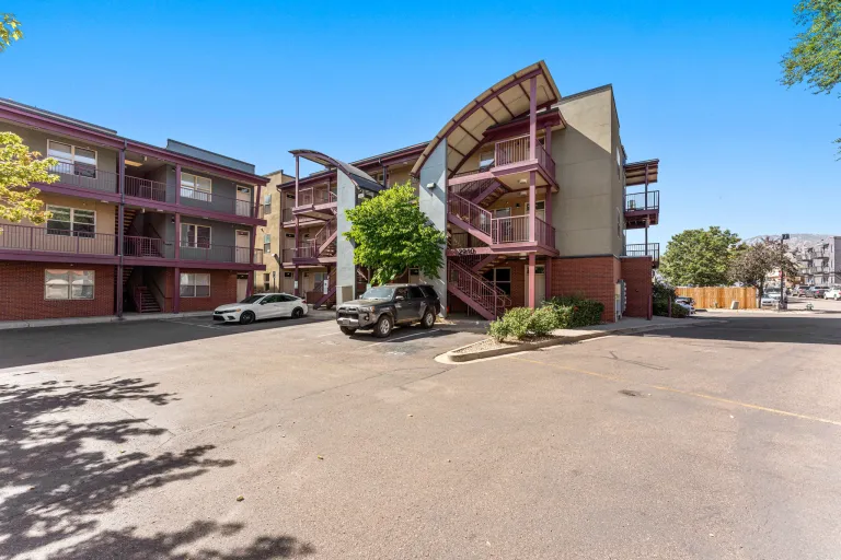 2910 Bluff St #111 Front Building view