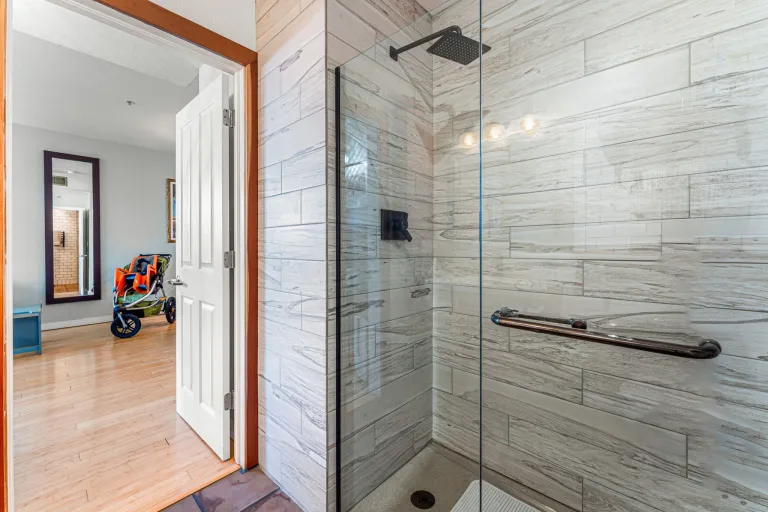 2910 Bluff St #111 Bathroom shower