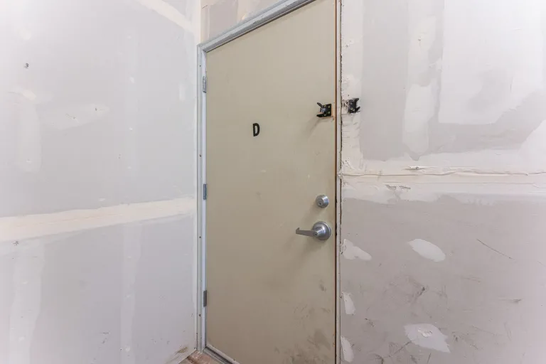 2910 Bluff St #111 Picture of door