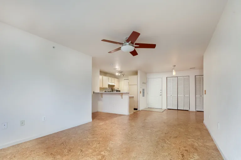 2510 Taft Drive #313 Living area open view