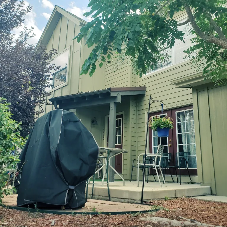 4549 Sunnyside Patio