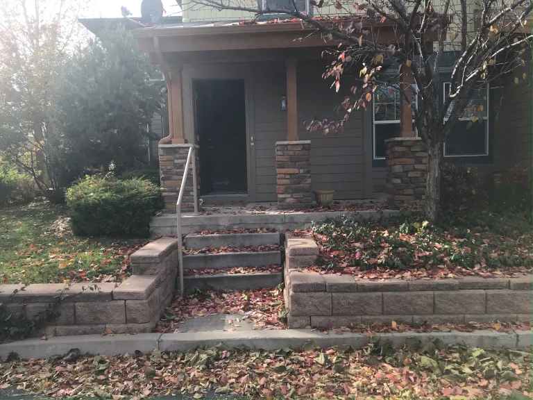 2-3674 Silverton St Unit G - view of front door with mature tree foliage