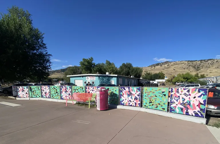 Bus shelter art 