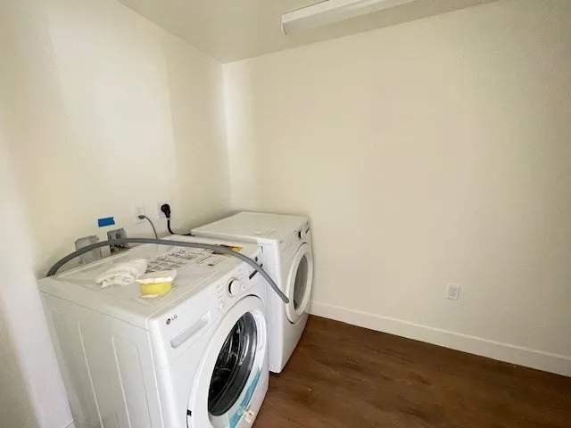 2152-2156 Violet - interior laundry room in progress