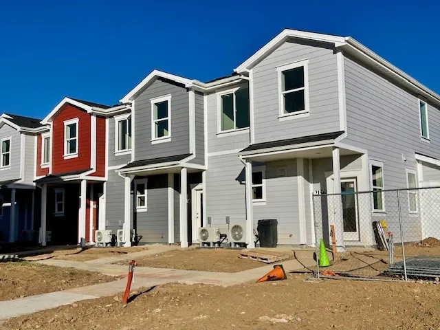 2152-2156 Violet - Exterior, currently under construction
