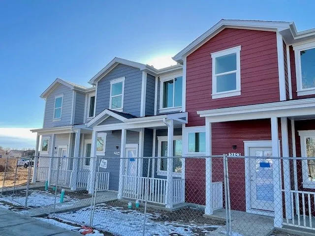 2152-2156 Violet - exterior all 3 homes view 3