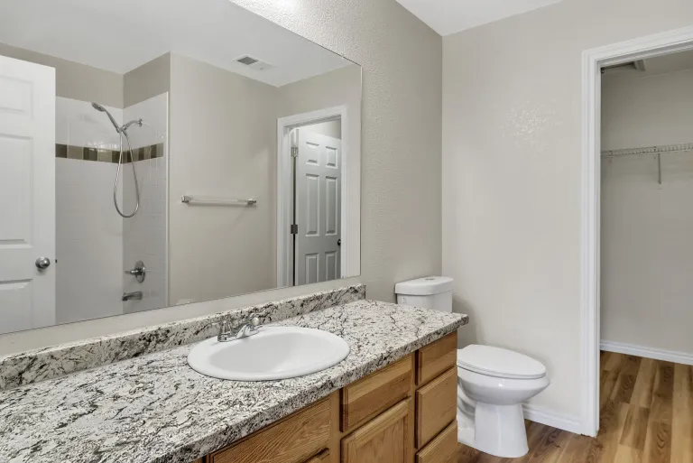 3671 Pinedale St G-Primary bathroom view 1